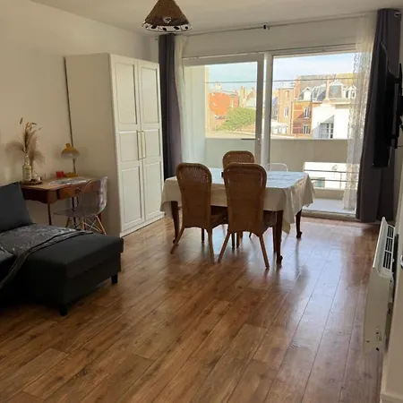 Au Coeur De Apartment