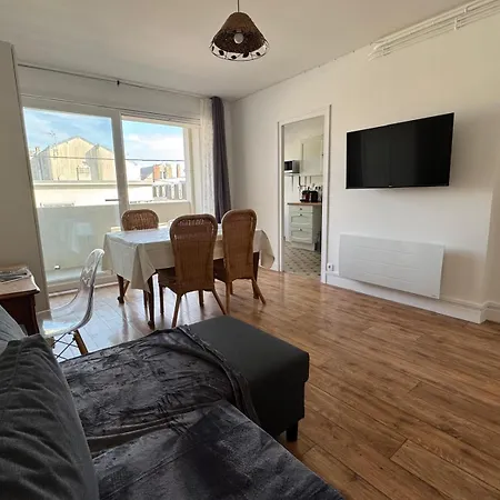 Au Coeur De Apartment